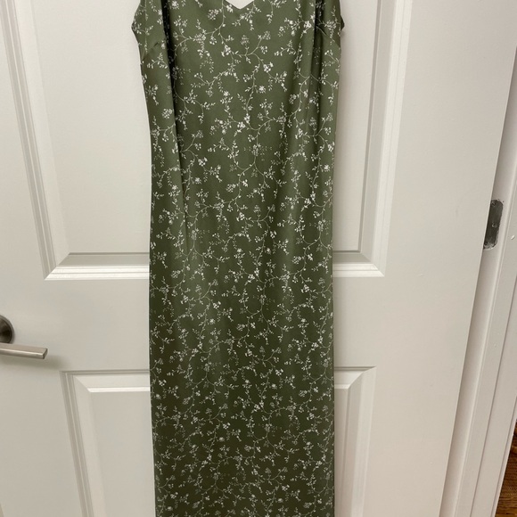 Sold - Picture 3 of 4